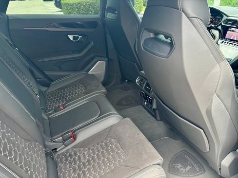 Used 2024 Lamborghini Urus S AWD/4WD image 28
