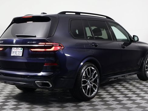 Used 2023 BMW X7 xDrive40i w/ M Sport Package AWD/4WD image 4