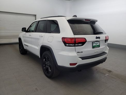 Used 2018 Jeep Grand Cherokee Laredo AWD/4WD image 5