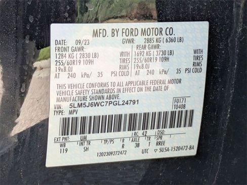 Certified 2023 Lincoln Aviator 2WD image 29