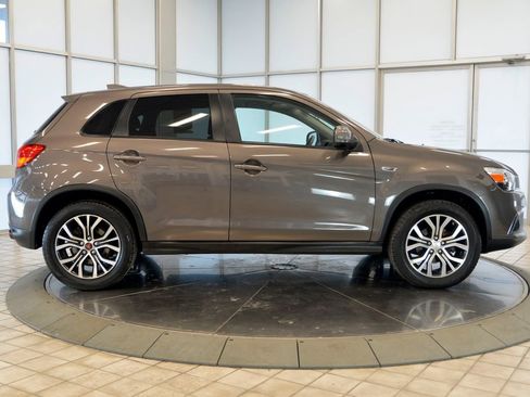 Used 2017 Mitsubishi Outlander Sport ES image 9