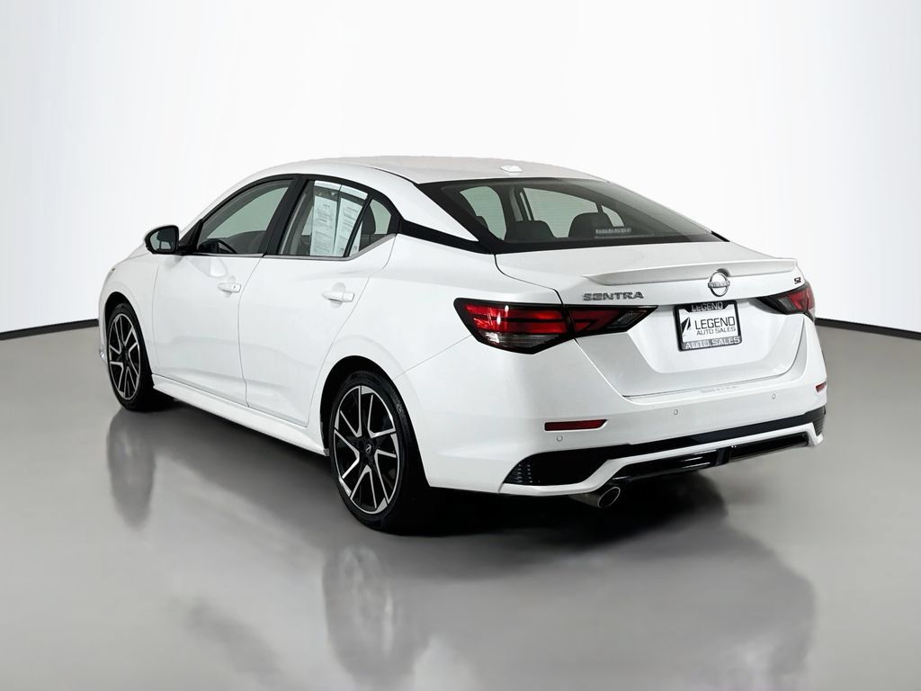 Used 2024 Nissan Sentra SR w/ SR Premium Package FWD image 7