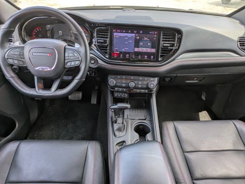 Used 2025 Dodge Durango GT AWD/4WD image 14