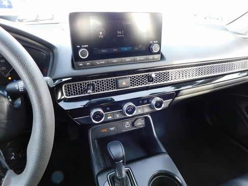 Certified 2024 Honda Civic LX image 32