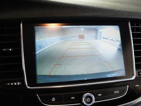 Used 2018 Buick Encore Preferred image 19