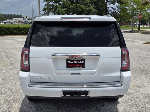 Used 2016 GMC Yukon XL Denali w/ Open Road Package RWD image 3