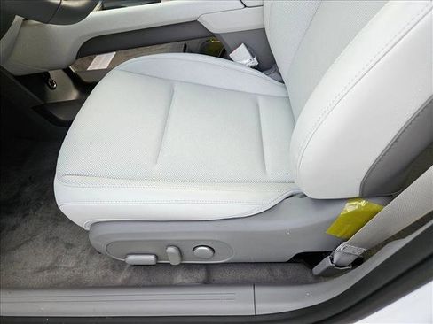 New 2025 Hyundai Ioniq 6 SEL image 4