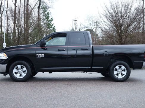 Used 2024 RAM 1500 Classic SLT AWD/4WD image 3