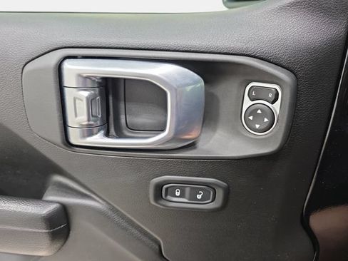 Used 2022 Jeep Wrangler Unlimited Sport AWD/4WD image 28