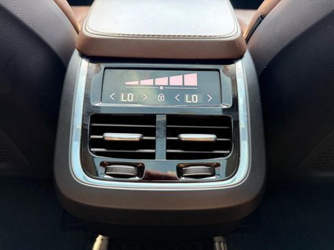 Used 2018 Volvo XC90 T6 Inscription w/ Convenience Package image 38