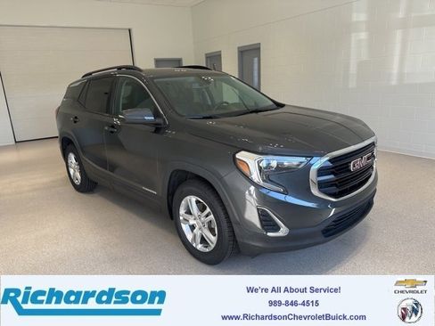 Used 2019 GMC Terrain SLE w/ Driver Convenience Package image 1