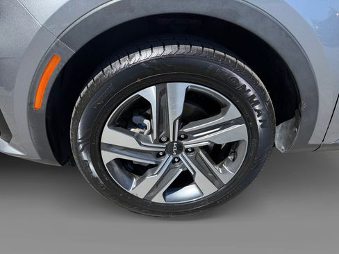 Used 2022 Kia Sorento SX Prestige w/ Panoramic Sunroof Package AWD/4WD image 9