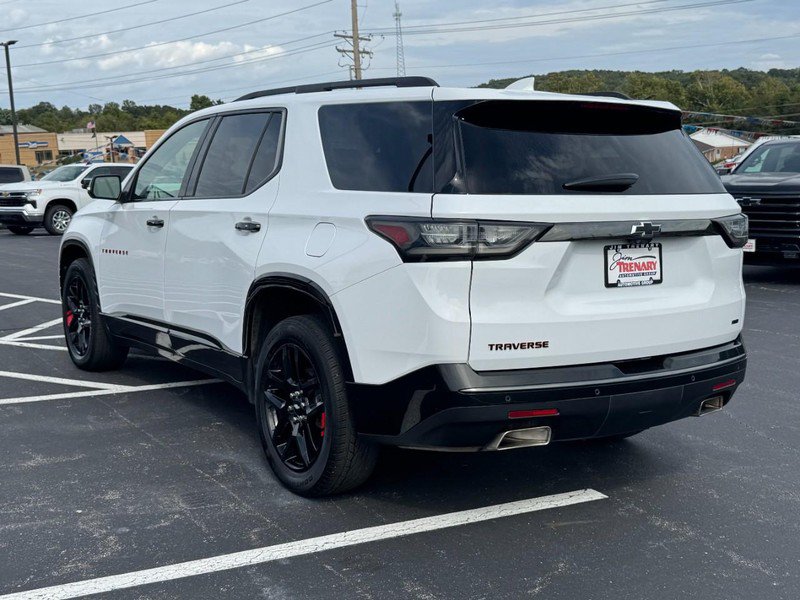Used 2021 Chevrolet Traverse Premier w/ Redline Edition AWD/4WD image 6
