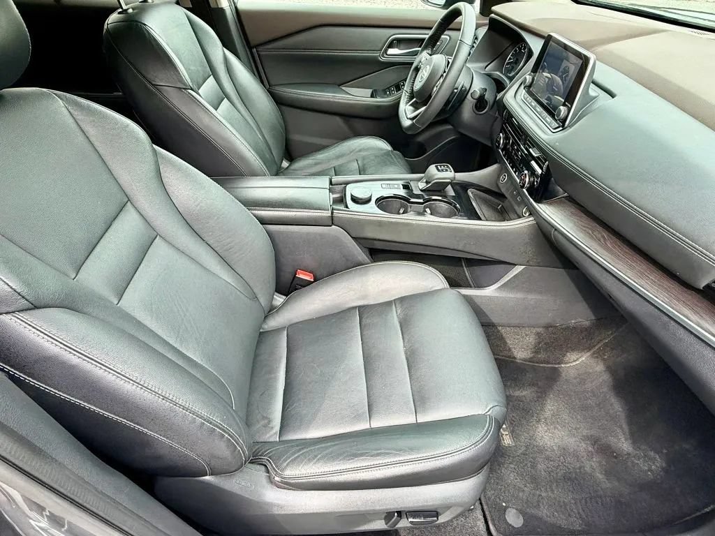 Used 2021 Nissan Rogue SL AWD/4WD image 18