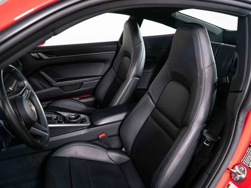 Used 2020 Porsche 911 Carrera S image 15
