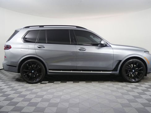 Certified 2023 BMW X7 xDrive40i w/ Executive Package image 2