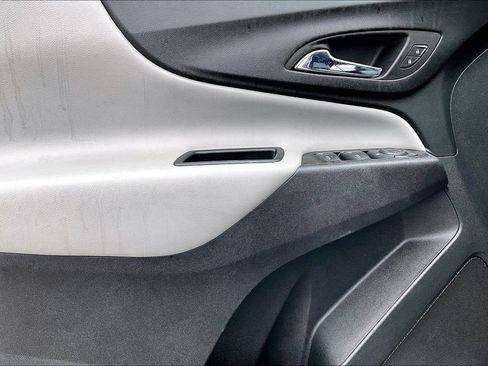 Used 2022 Chevrolet Equinox LT AWD/4WD image 21