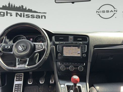 Used 2017 Volkswagen GTI Autobahn FWD image 20