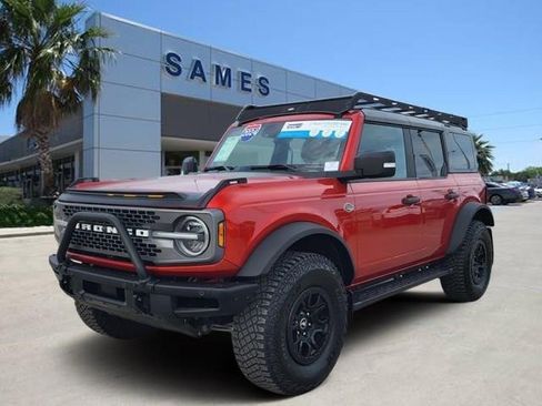 Used 2024 Ford Bronco Wildtrak image 1