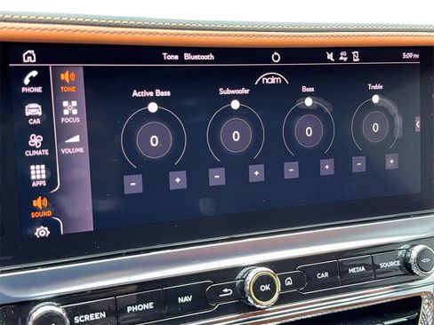 Used 2022 Bentley Flying Spur W12 image 31