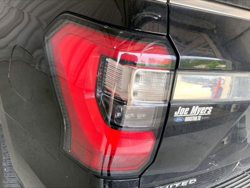Used 2019 Ford Expedition Limited w/ Texas Edition Package RWD image 13