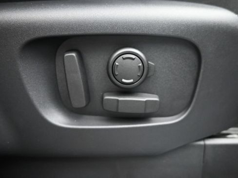 New 2026 Land Rover Discovery S AWD/4WD image 11