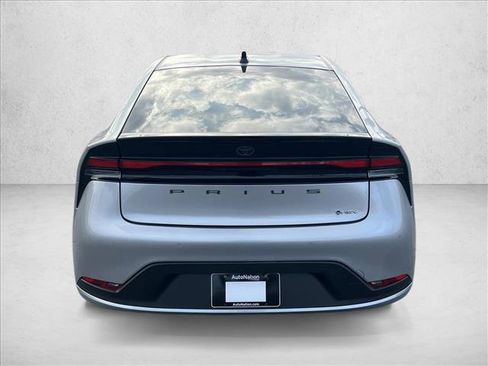 New 2026 Toyota Prius LE FWD image 8