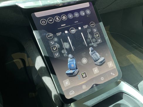 Used 2022 Lucid Air Grand Touring AWD/4WD image 31