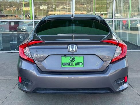 Used 2017 Honda Civic EX image 6