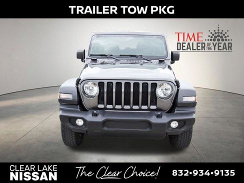 Used 2019 Jeep Wrangler Unlimited Sport S AWD/4WD image 2