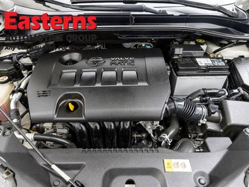 Used 2018 Toyota C-HR XLE FWD image 7