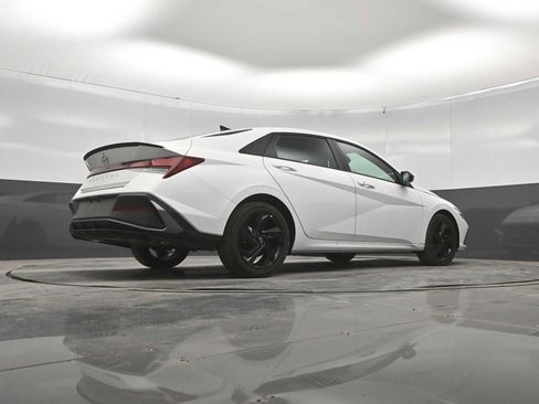 New 2026 Hyundai Elantra SEL Sport FWD image 43