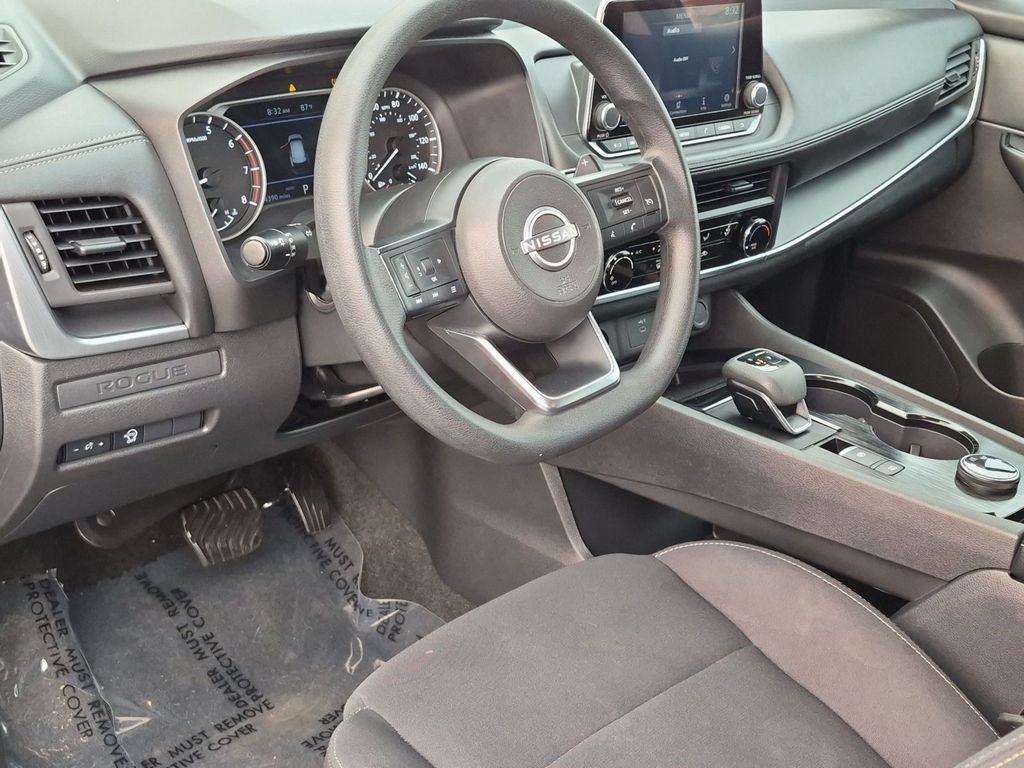 Used 2024 Nissan Rogue S AWD/4WD image 14
