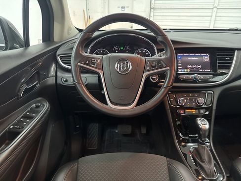 Used 2022 Buick Encore Preferred w/ Safety Package image 22