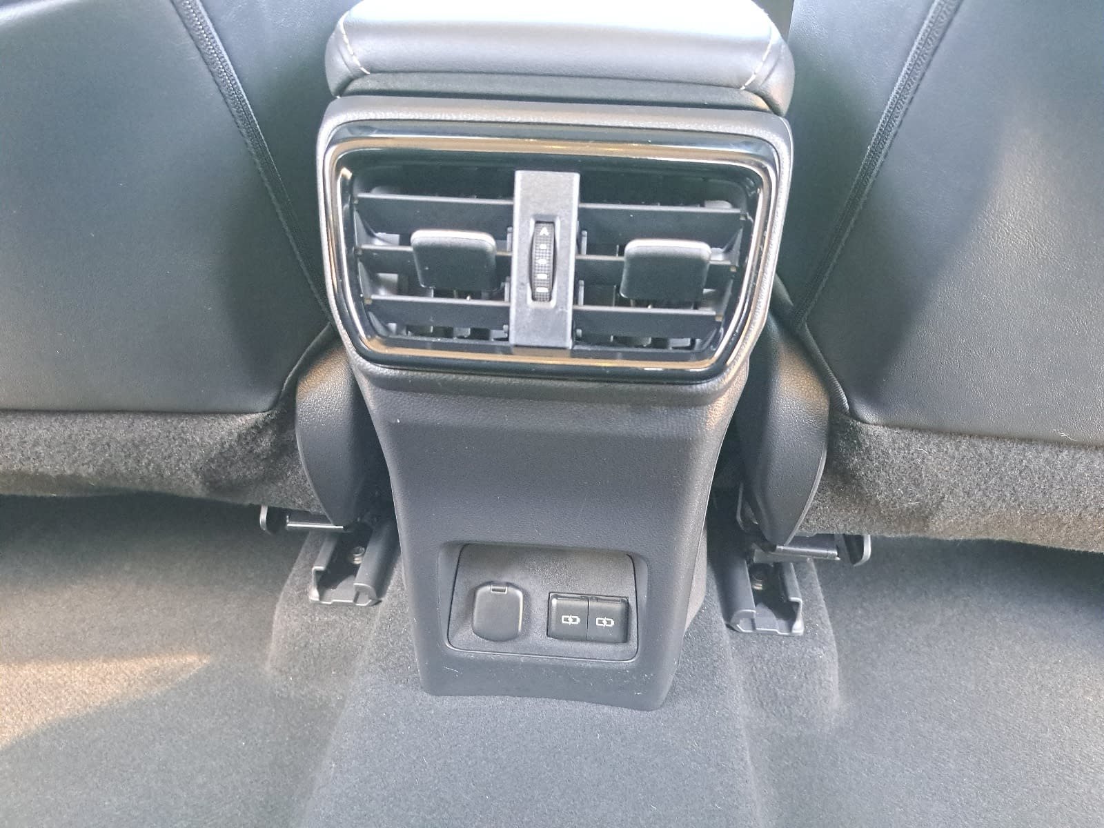 Used 2024 Lexus NX 250 FWD image 12