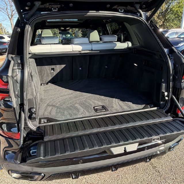 Certified 2025 BMW X5 xDrive40i w/ Executive Package AWD/4WD image 17