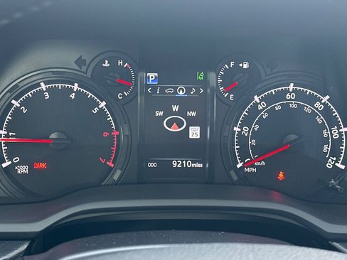 Used 2024 Toyota 4Runner SR5 Premium w/ Moonroof Package image 34