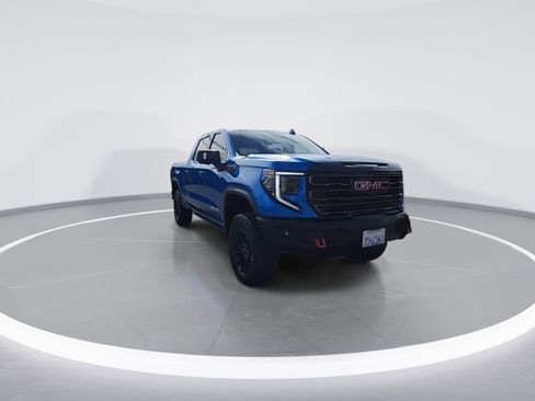 Used 2023 GMC Sierra 1500 AT4X image 2