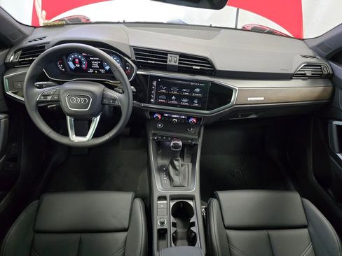 New 2025 Audi Q3 2.0T Premium image 17