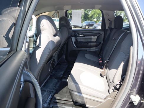 Used 2014 Chevrolet Traverse LT FWD image 16