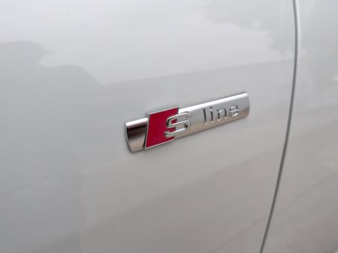 Certified 2026 Audi Q5 Premium Plus AWD/4WD image 40