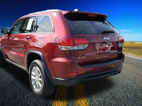 Certified 2021 Jeep Grand Cherokee Laredo w/ Security & Convenience Group AWD/4WD image 25