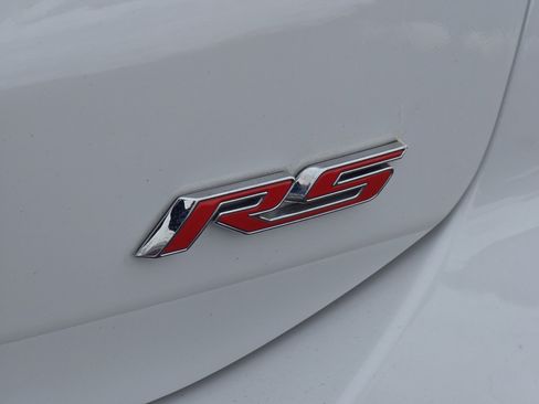 Certified 2022 Chevrolet Equinox RS w/ Infotainment Package image 15