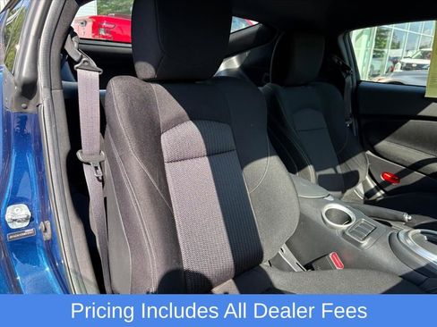 Used 2016 Nissan 370Z Coupe RWD image 18
