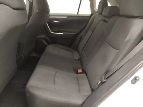 Used 2019 Toyota RAV4 XLE w/ Convenience Package image 18