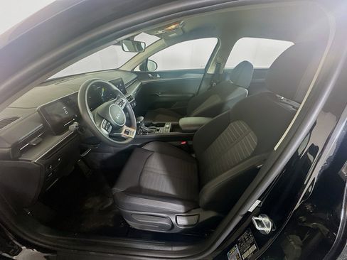Used 2025 Kia K5 LXS FWD image 13