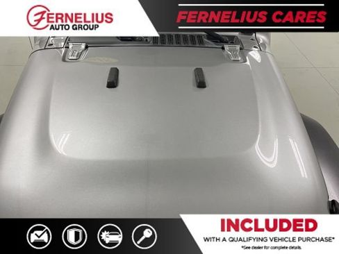 Used 2018 Jeep Wrangler Unlimited Sport S AWD/4WD image 9