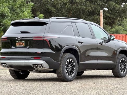 New 2026 Chevrolet Traverse Z71 w/ Enhanced Driving Package AWD/4WD image 4