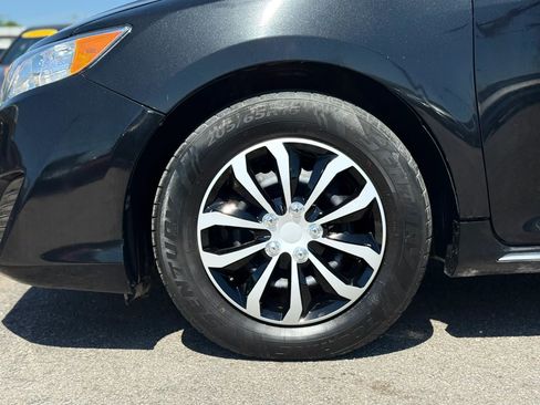 Used 2012 Toyota Camry LE FWD image 37