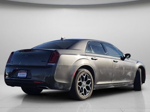 Used 2020 Chrysler 300 Touring w/ Sport Appearance Package AWD/4WD image 23